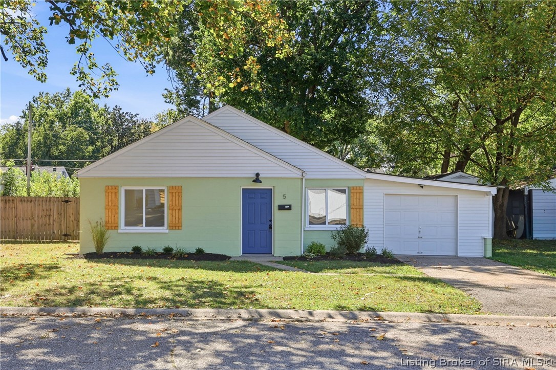 5 Center Street Property Photo 1