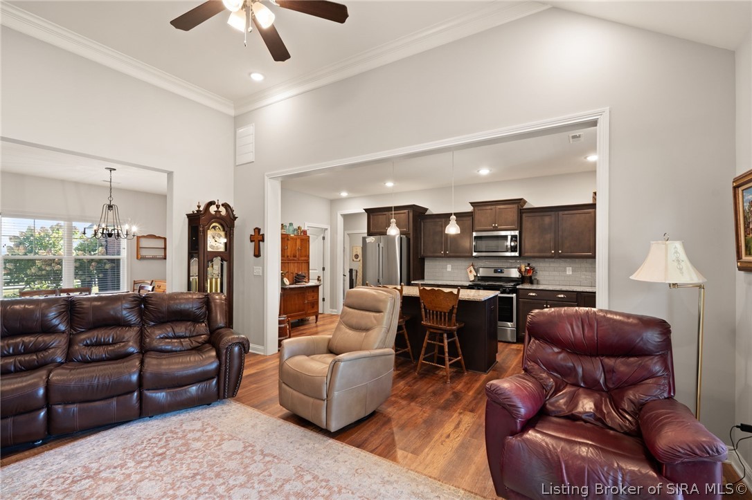688 Sun Studio Drive Property Photo 11