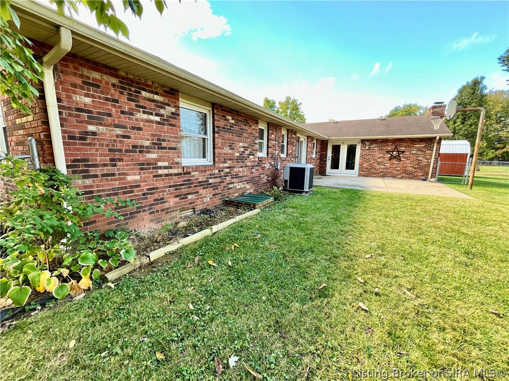 310 Mouser Street Property Photo 27