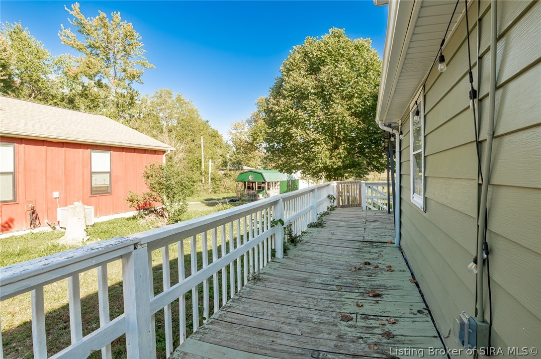238 E Main Street Property Photo 6