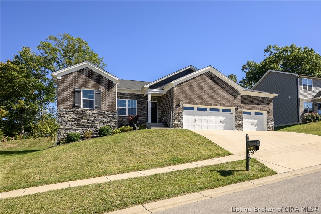 4003 Cedar Hill Court Property Photo 3