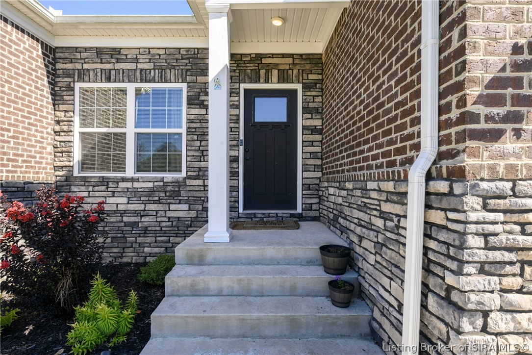 4003 Cedar Hill Court Property Photo 6