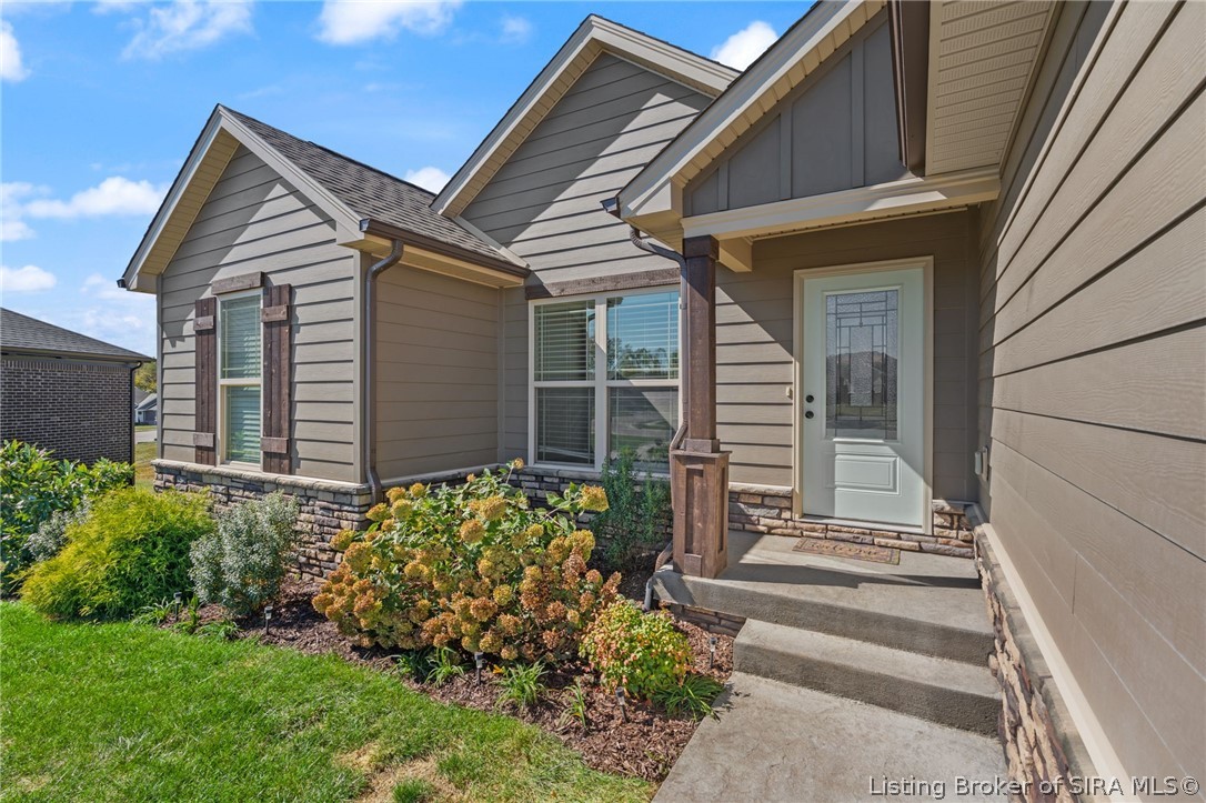 5596 Forester Way Property Photo 4