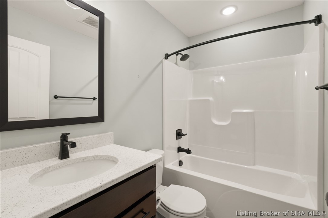 5596 Forester Way Property Photo 28