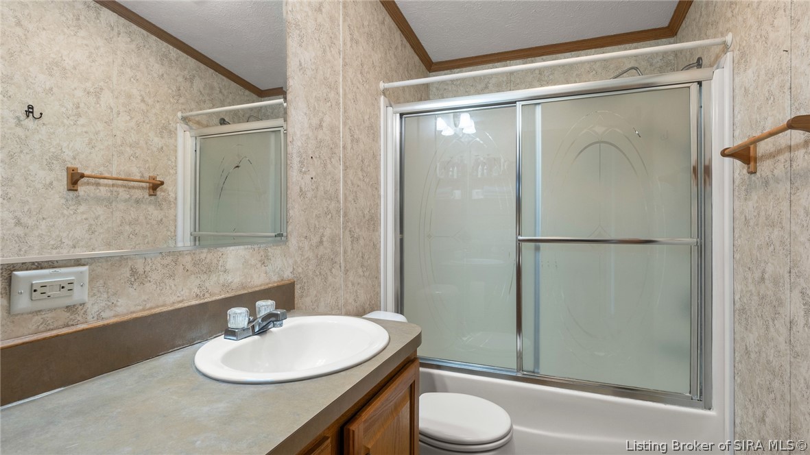 203 E Center Street Property Photo 16