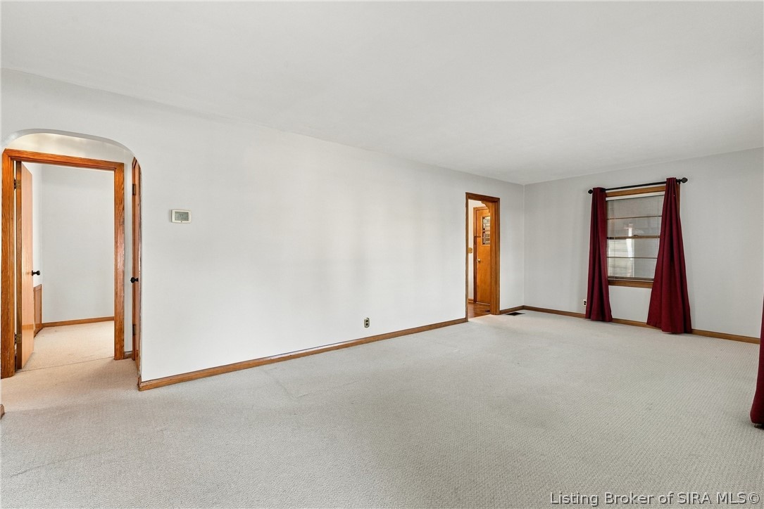 2647 Roanoke Avenue Property Photo 8