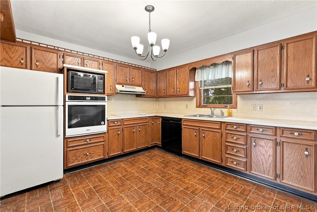 2647 Roanoke Avenue Property Photo 12