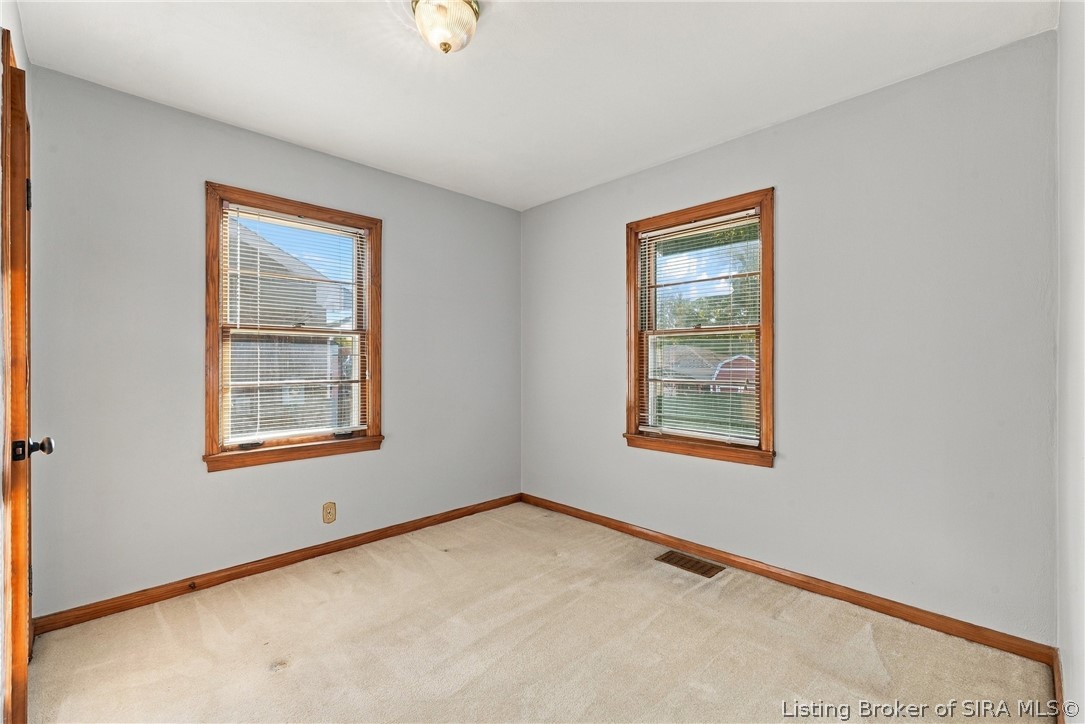 2647 Roanoke Avenue Property Photo 15