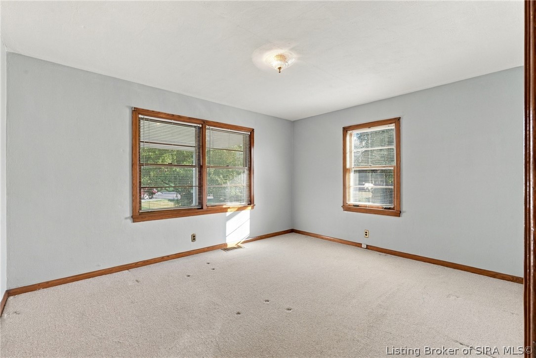 2647 Roanoke Avenue Property Photo 17
