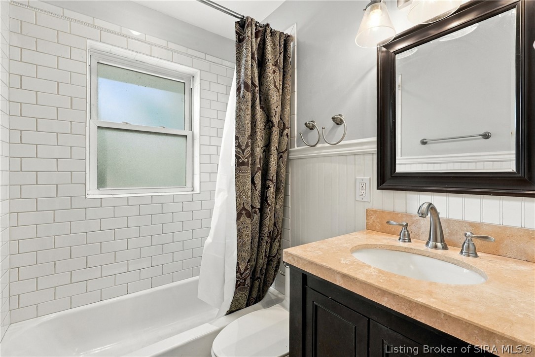 2647 Roanoke Avenue Property Photo 21