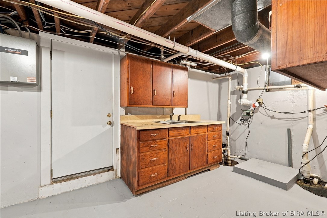 2647 Roanoke Avenue Property Photo 27