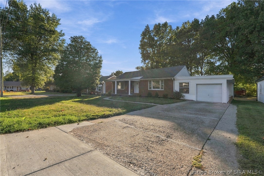 2647 Roanoke Avenue Property Photo 34