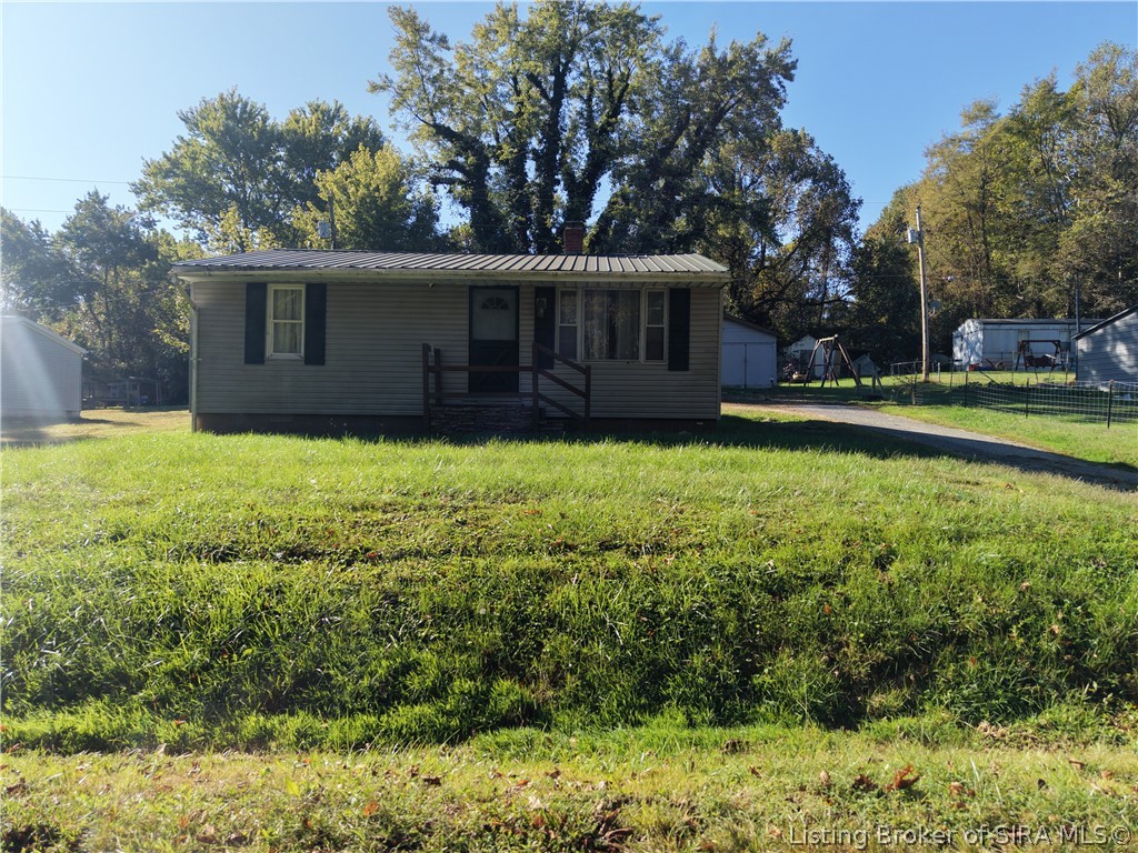 802 E County Line Road Property Photo 1