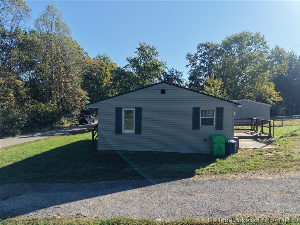 802 E County Line Road Property Photo 2