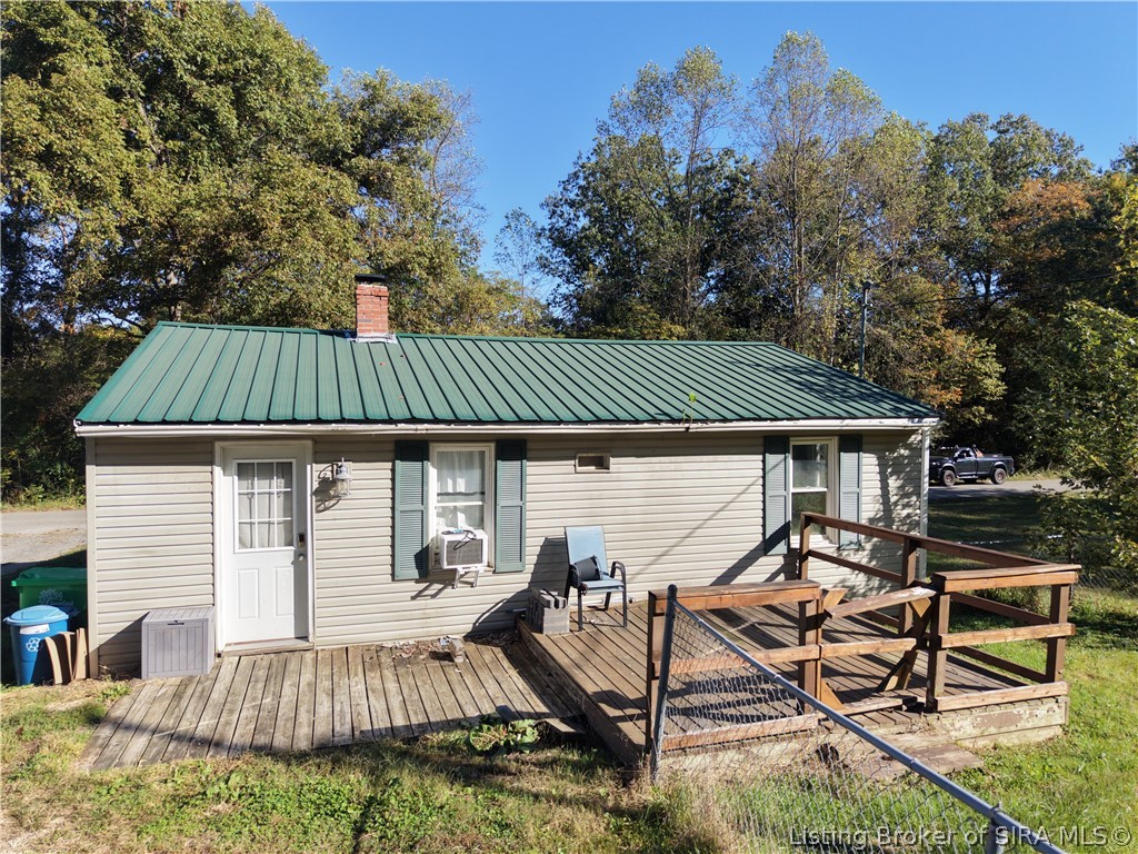 802 E County Line Road Property Photo 4