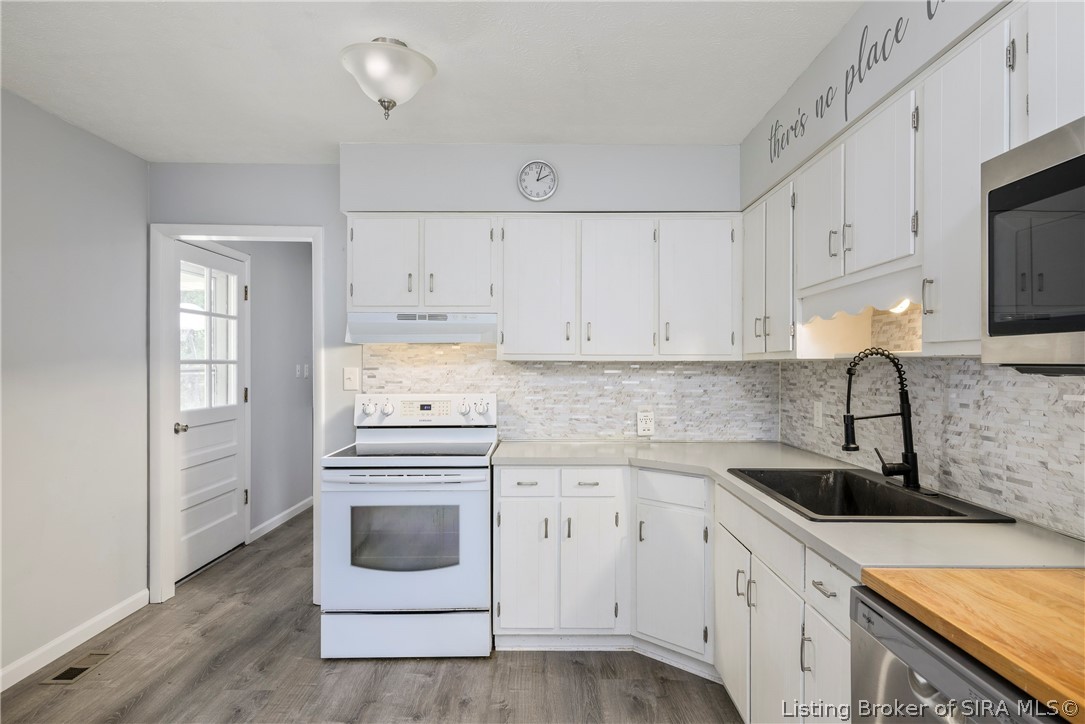 6650 Phillip Schmidt Road Property Photo 7
