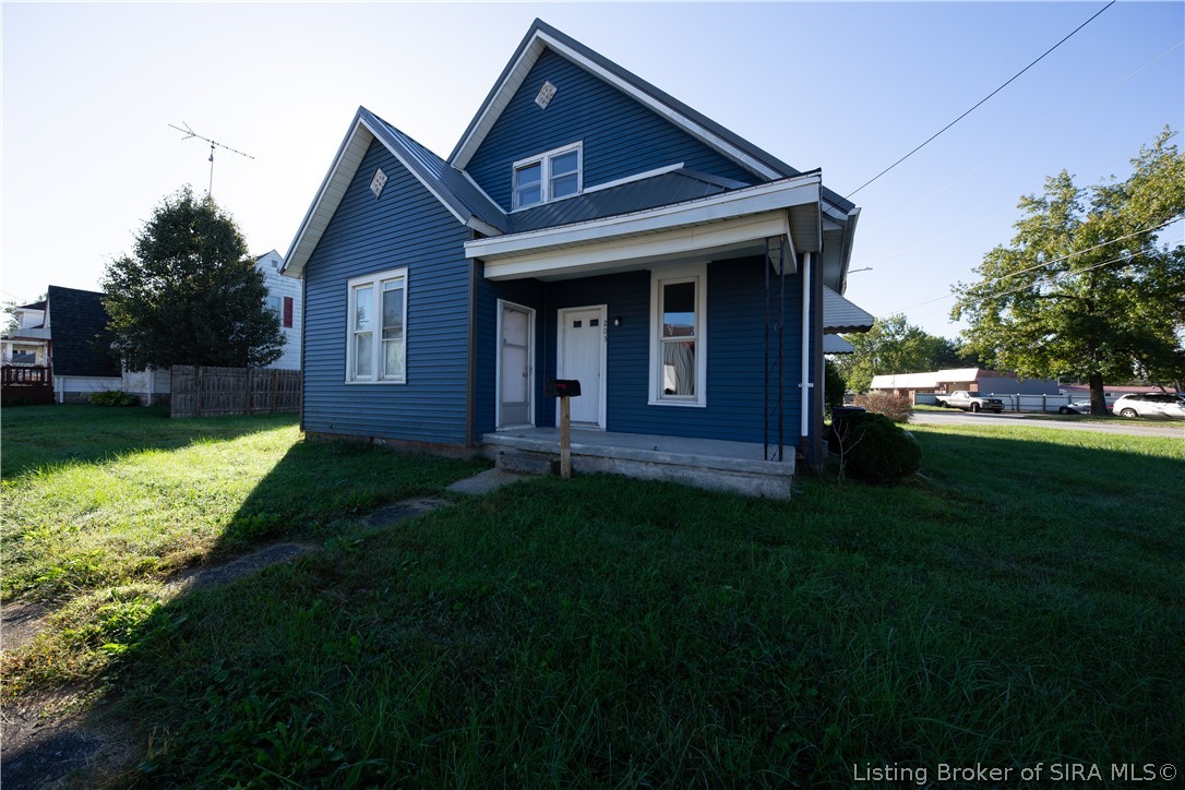 203 Moore Street Property Photo 1