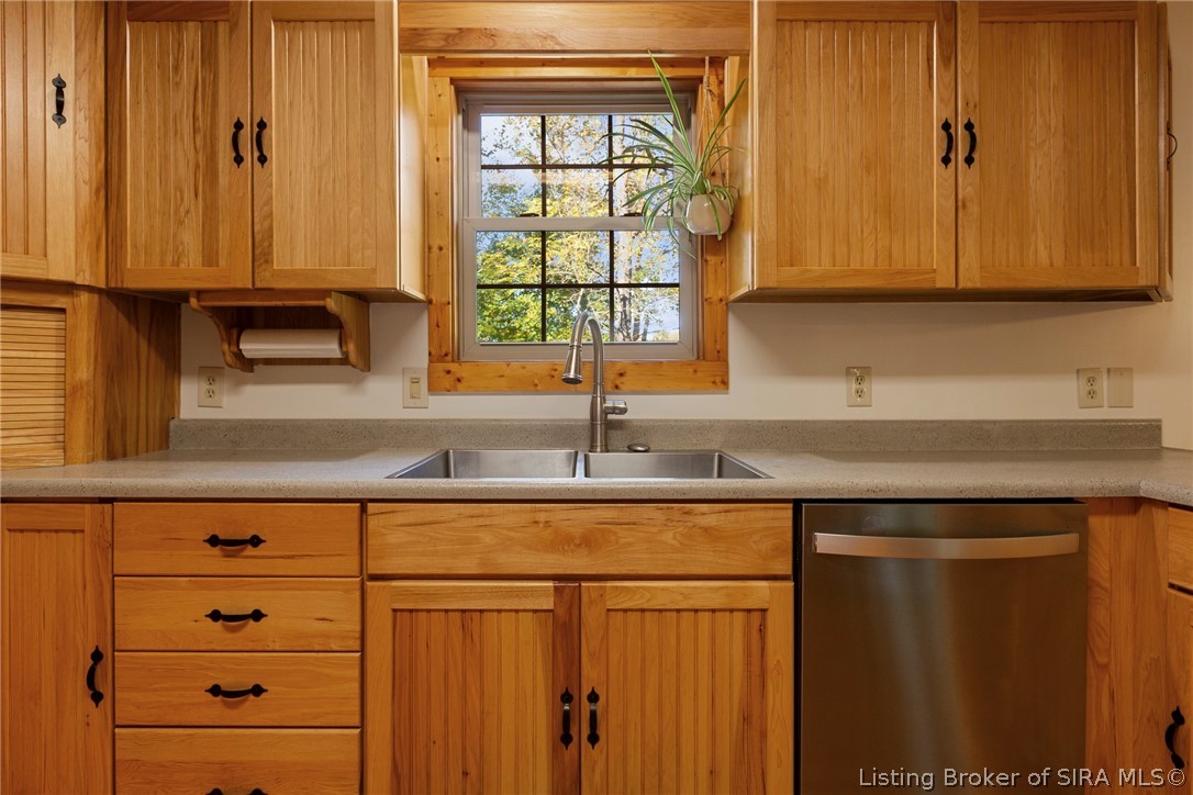 3102 Emmons Lane Property Photo 14