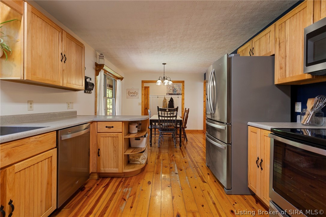 3102 Emmons Lane Property Photo 15