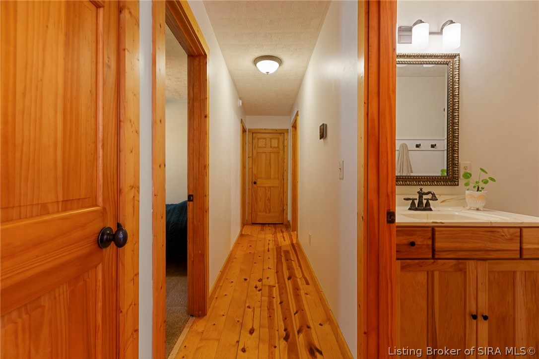 3102 Emmons Lane Property Photo 17