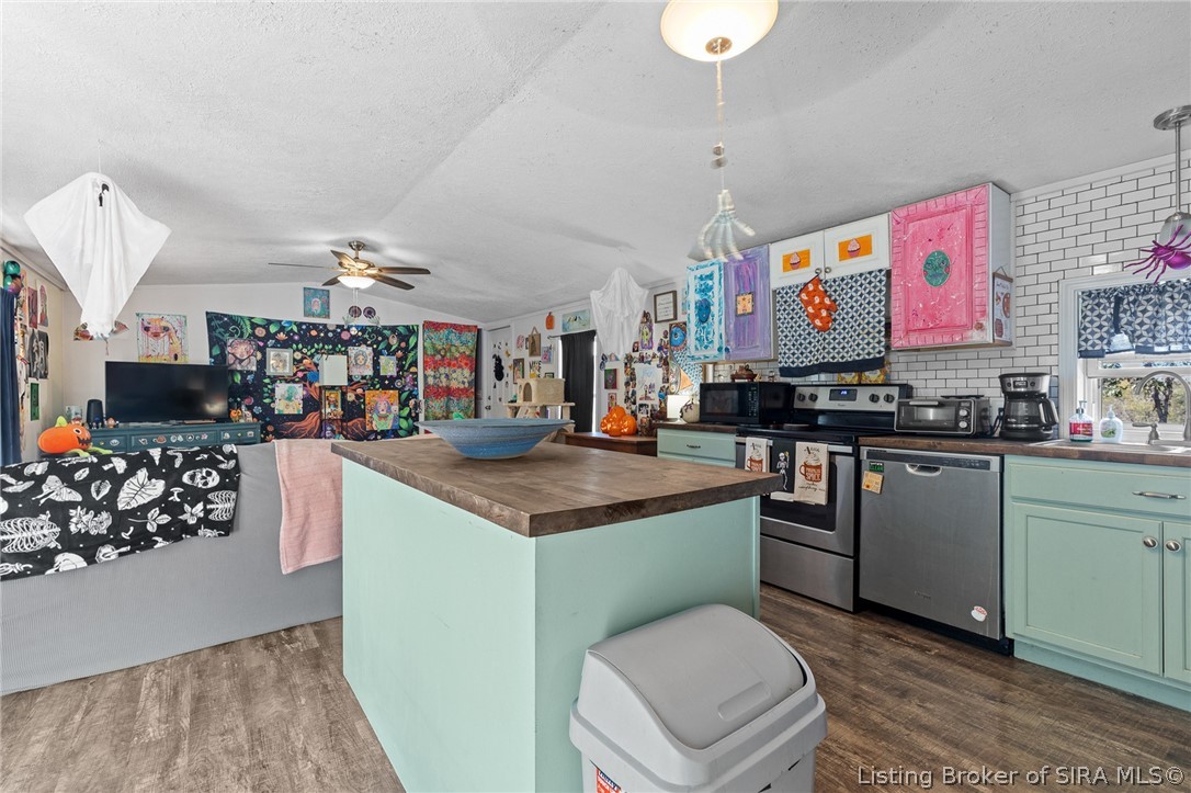 11380 S Old Bear Creek Road Property Photo 9