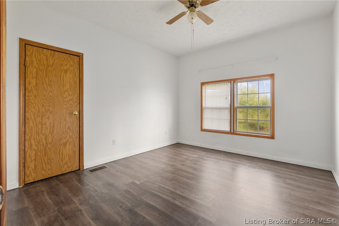 10055 Old Highway 111 Se Property Photo 29