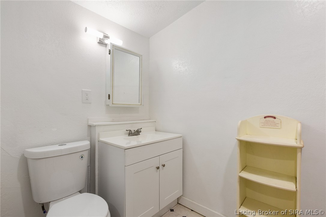 10055 Old Highway 111 Se Property Photo 32