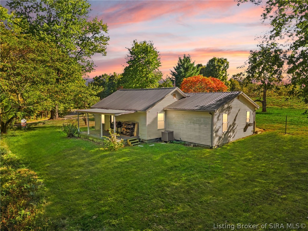 8273 W County Road 325 N Property Photo 1