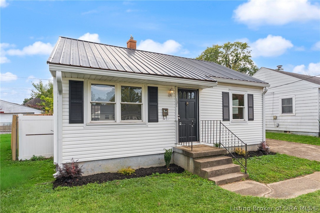 131 Adams Street Property Photo 1