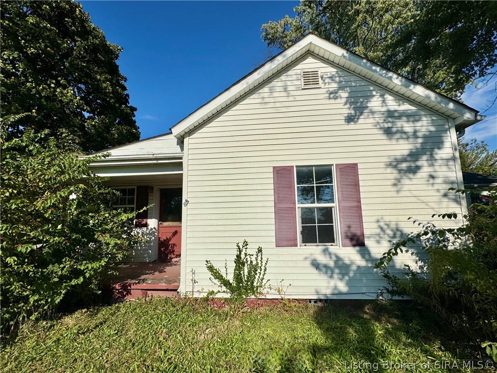 1210 New Street Property Photo 1