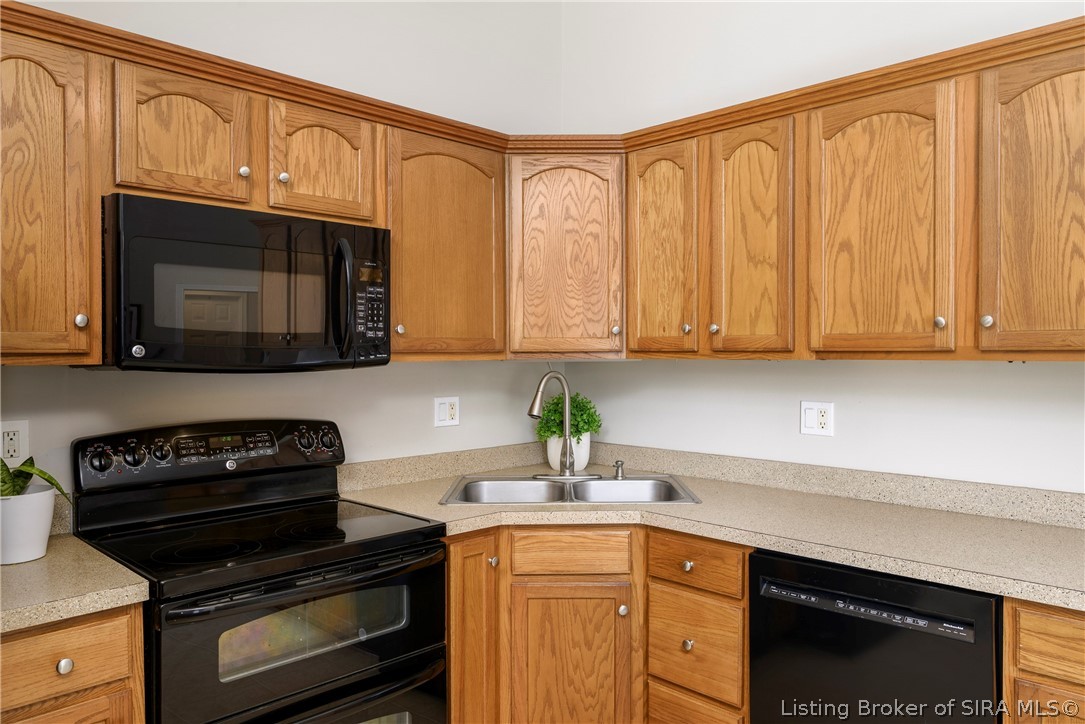 4165 Silver Slate Drive Property Photo 14
