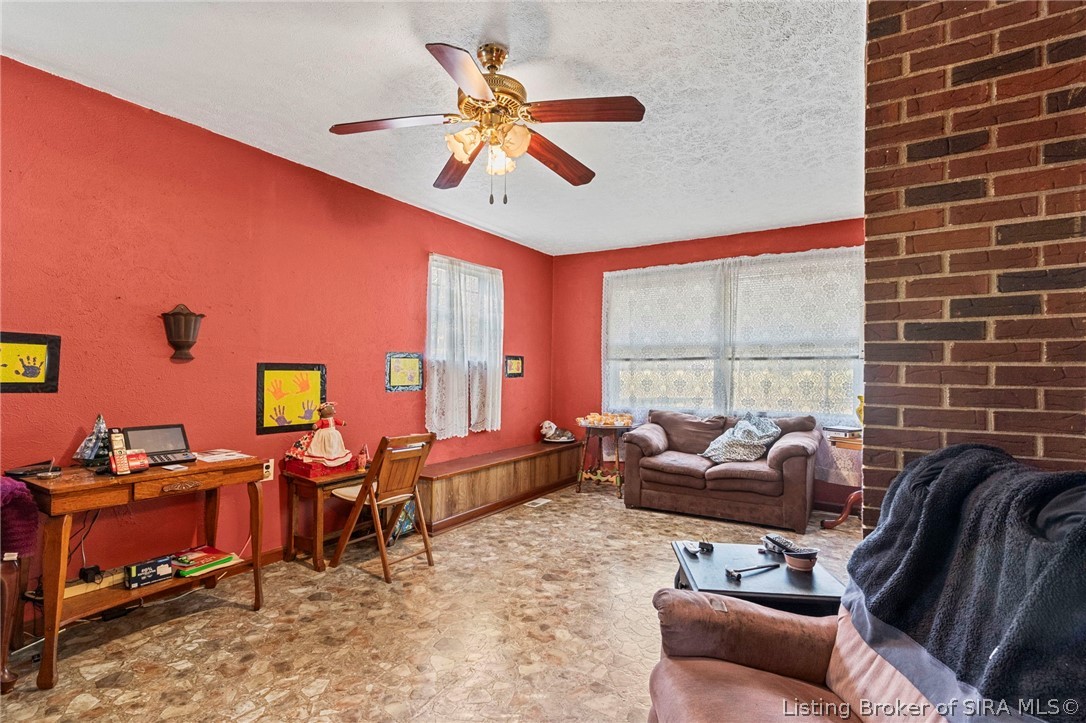 4536 N Whitsitt Road Property Photo 18