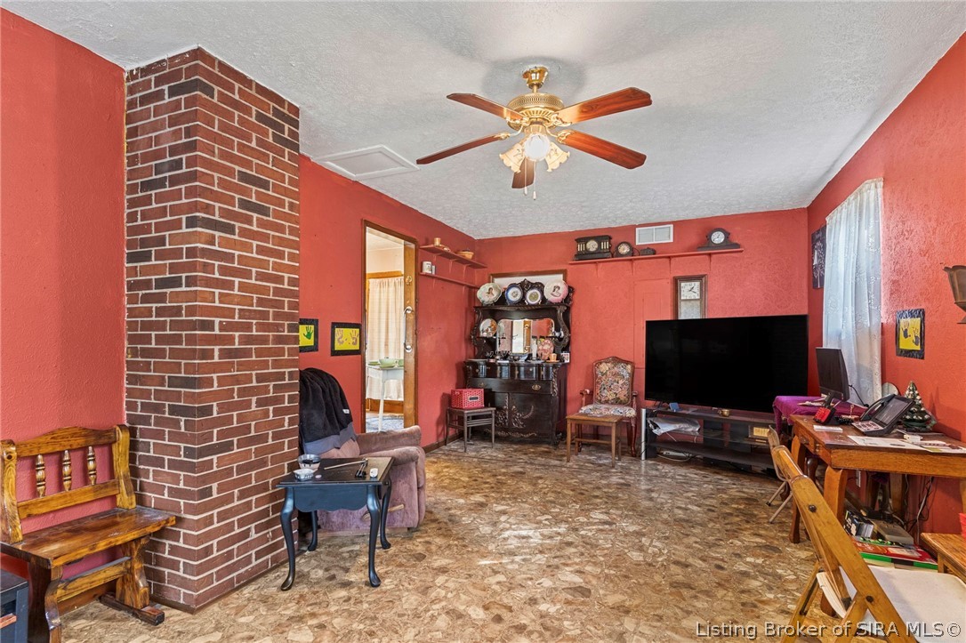 4536 N Whitsitt Road Property Photo 19