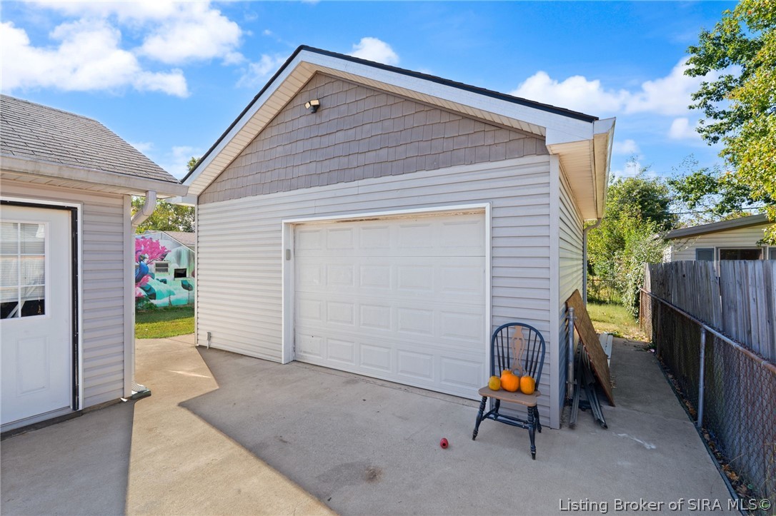 1709 Thames Drive Property Photo 4