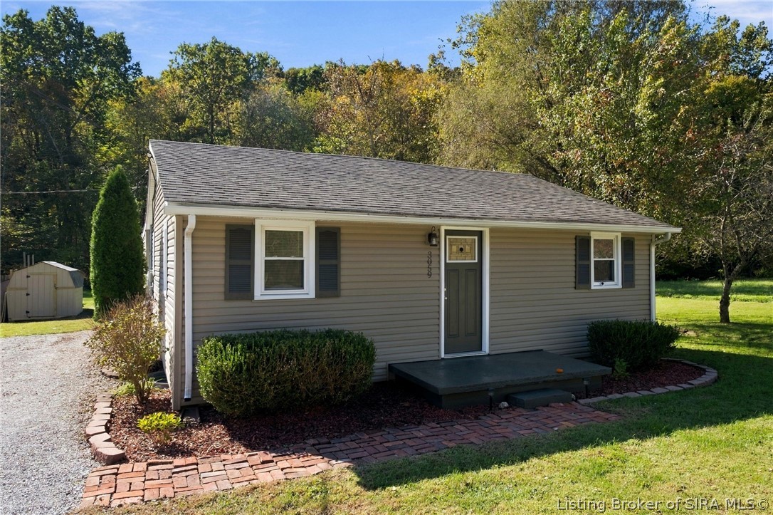3059 Budd Road Property Photo 2