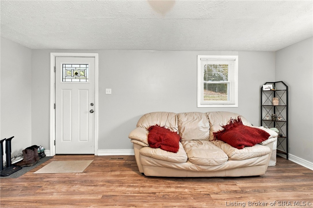 3059 Budd Road Property Photo 5