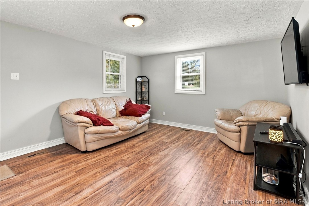 3059 Budd Road Property Photo 7