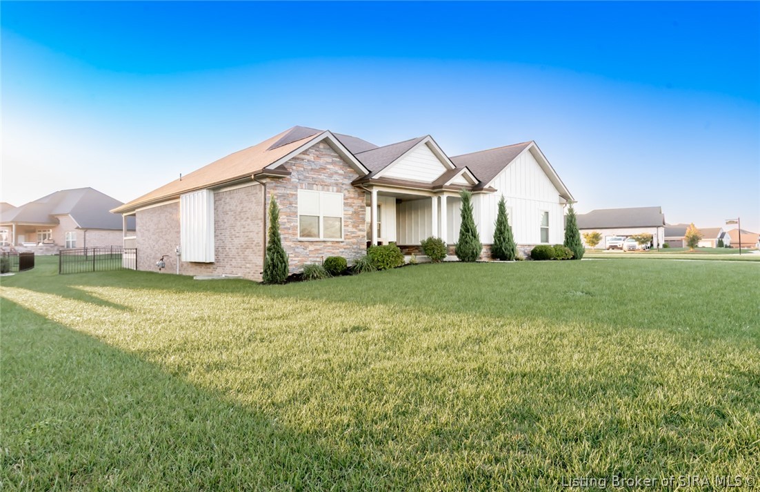 1723 Champions Pointe Parkway Property Photo 1