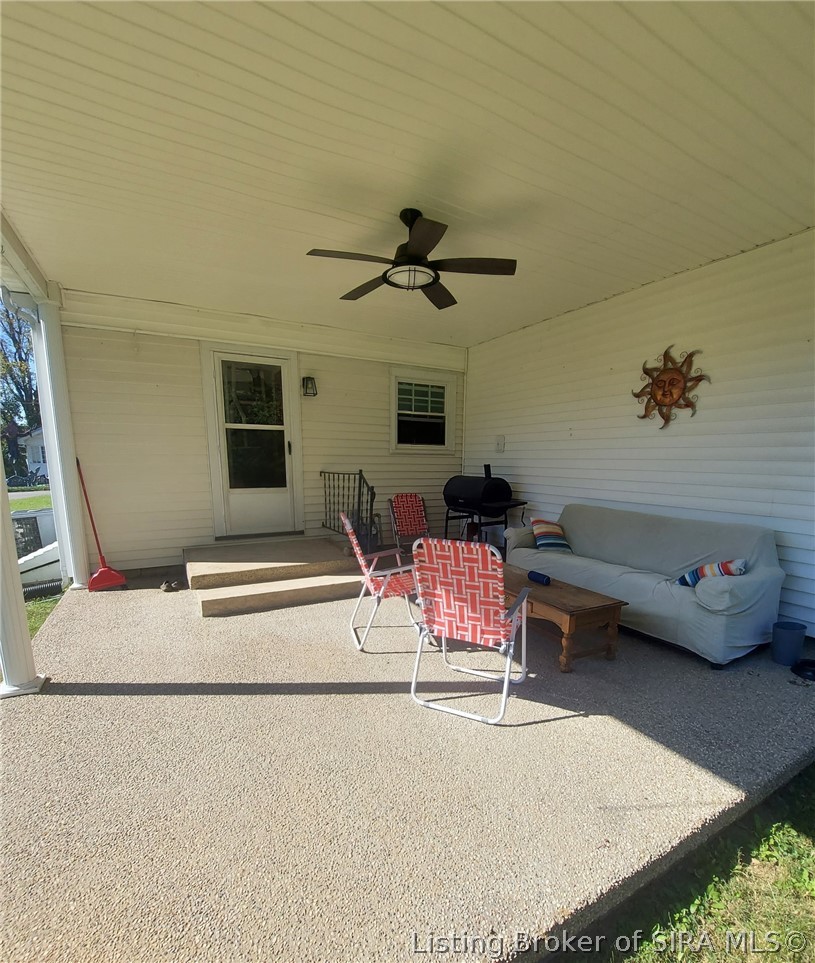 809 N High Street Property Photo 4