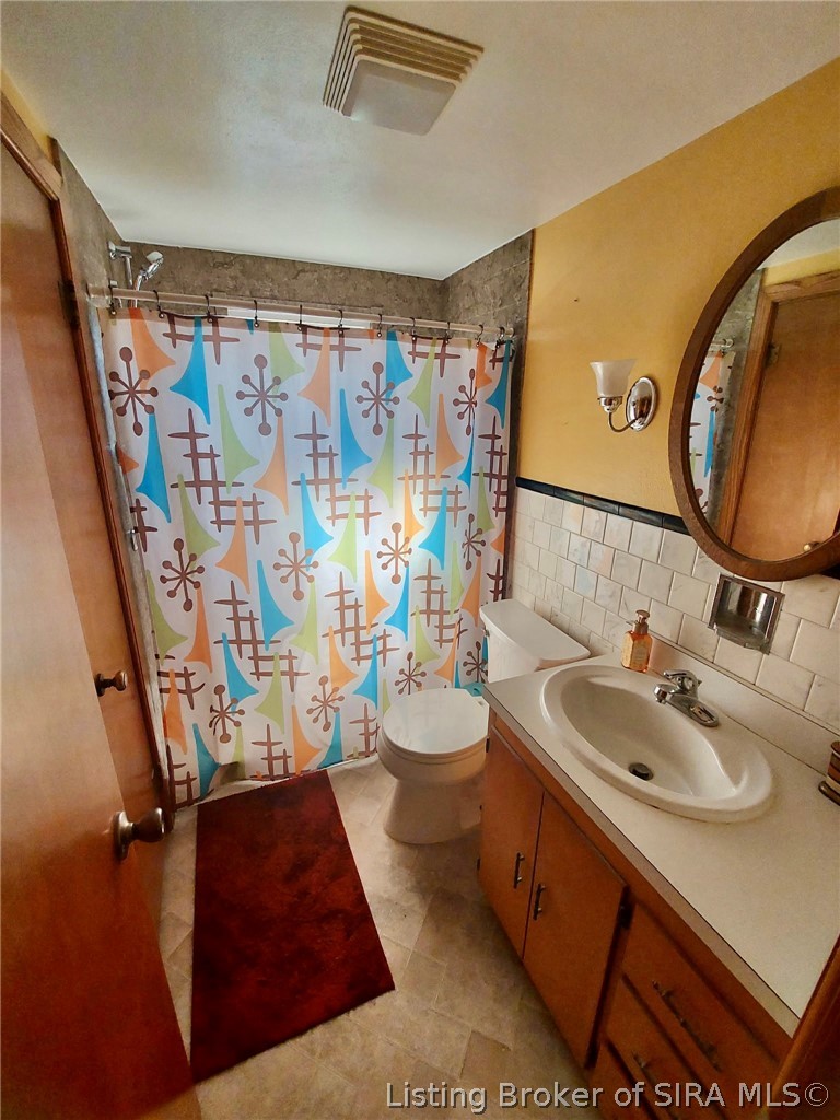 809 N High Street Property Photo 21