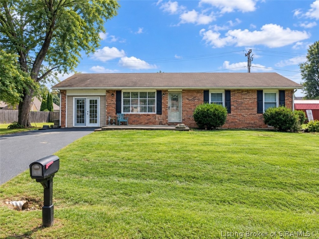 2542 Franks Drive Property Photo 1