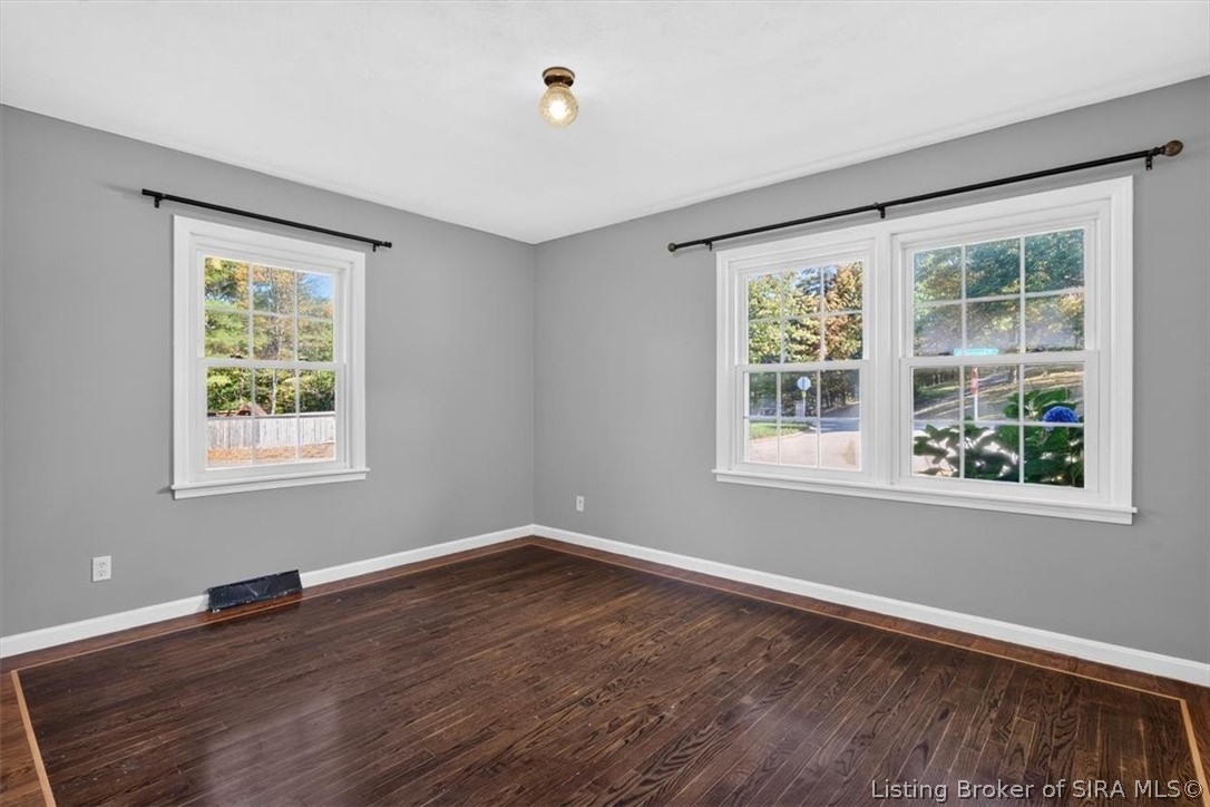 1006 Greenleaf Drive Property Photo 17