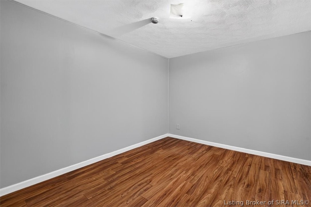 1006 Greenleaf Drive Property Photo 30