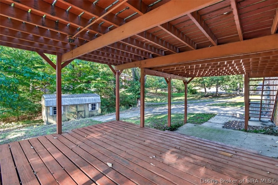 1006 Greenleaf Drive Property Photo 39