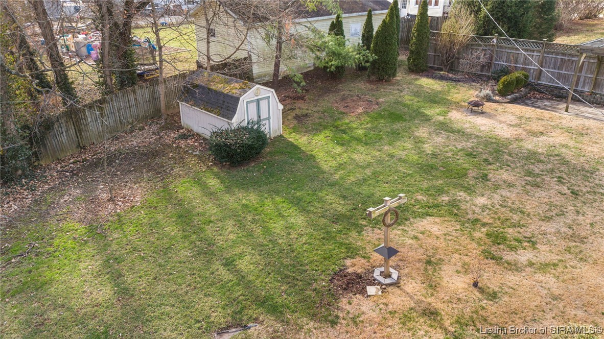 321 E Main Street Property Photo 6
