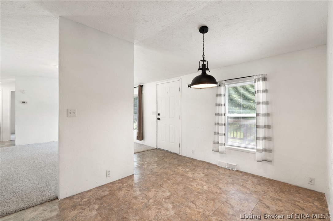5137 N Vanlaningham Road Property Photo 11