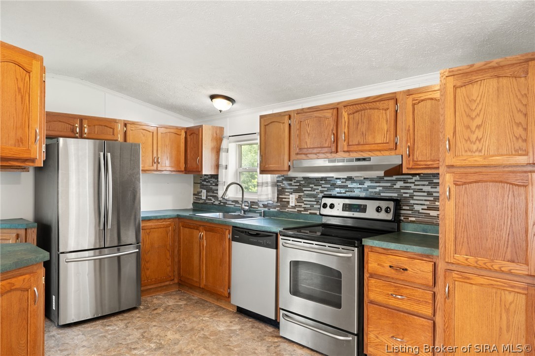 5137 N Vanlaningham Road Property Photo 14