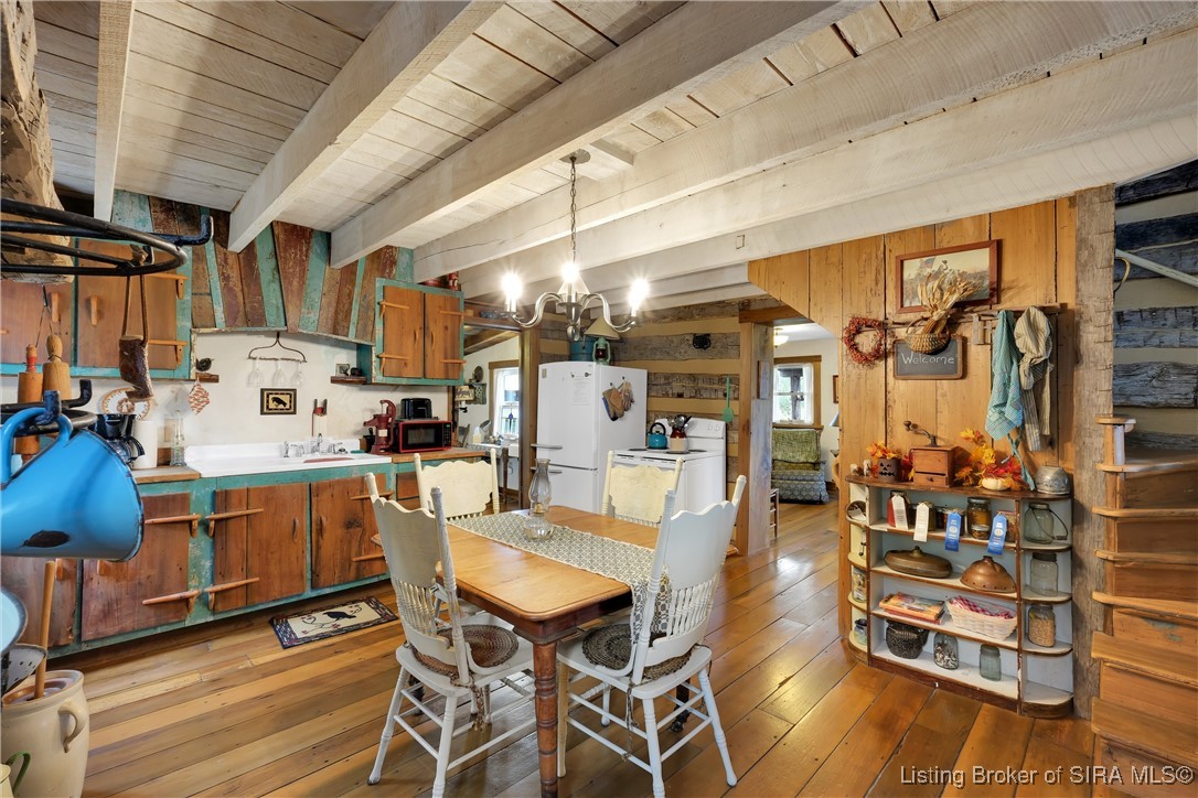 2945 N Greenbrier Road Property Photo 9