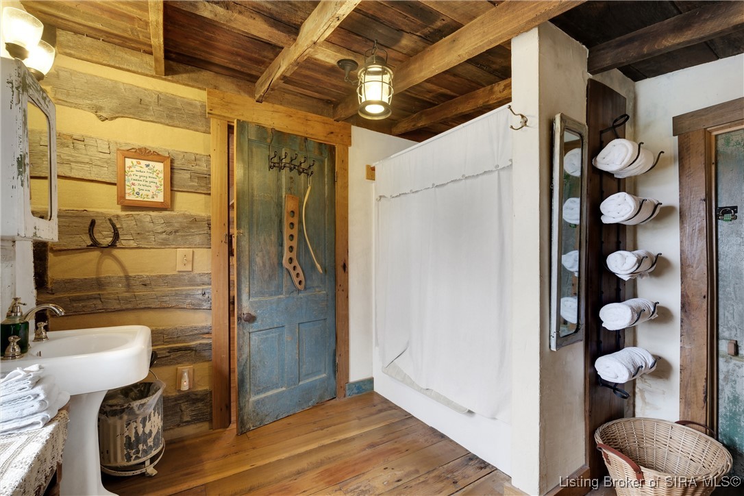 2945 N Greenbrier Road Property Photo 31