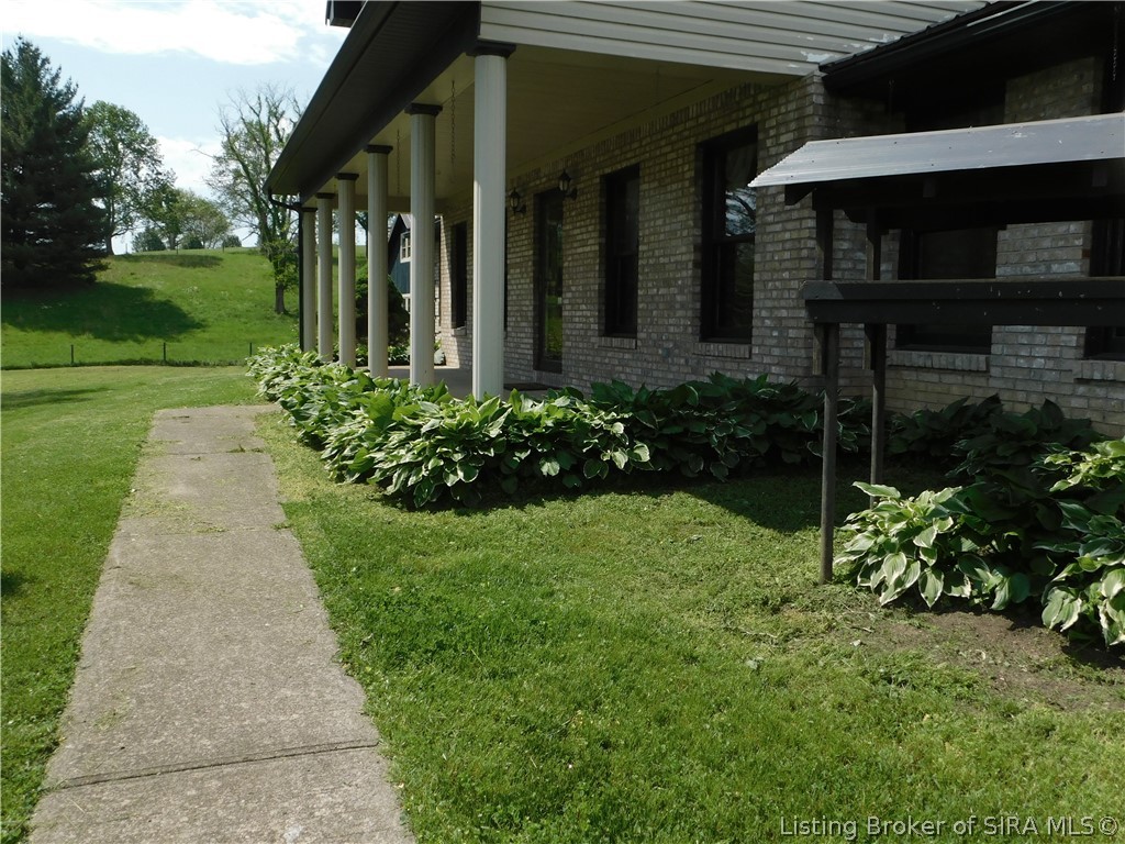 2620 W Cody Road Property Photo 2